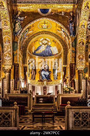 Christ Pantocrator, elaborate gold mosaics with episodes from the Old and New Testatment, Norman Palace with the Cappella Palatina, Palermo, Sicily Stock Photo