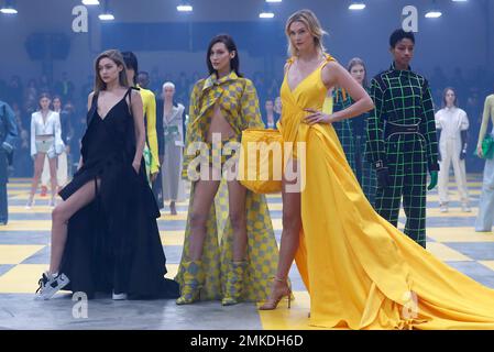 Karlie Kloss, Gigi and Bella Hadid steal Off-White show at Paris Fashion  Week