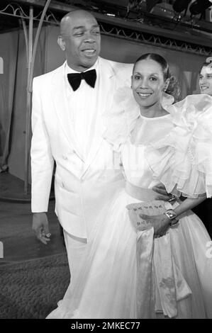 GEOFFREY HOLDER, ANNIE, 1982 Stock Photo - Alamy