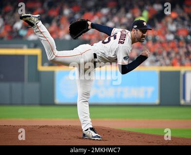 Houston Astros All-Stars Justin Verlander (35), George Springer (4), Alex  Bregman (2), Jose Altuve (27) and manager AJ Hinch pose before a baseball  game against the Oakland Athletics Thursday, July 12, 2018