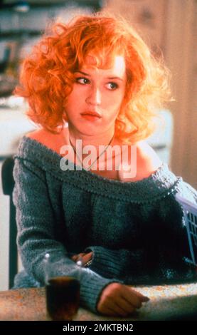 MOLLY RINGWALD in FRESH HORSES (1988), directed by DAVID ANSPAUGH. Credit: COLUMBIA PICTURES / Album Stock Photo