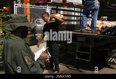 Non Exclusive: January 27, 2023, San Francisco, Venezuela: The Bolivarian Government begins the 'Food Route', this Friday, January 27, 2023, in the mu Stock Photo