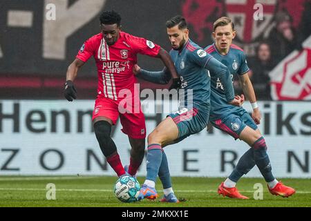 Enschede - Virgil Misidjan of FC Twente, David Hancko of Feyenoord during the match between FC Twente v Feyenoord at De Grolsch Veste on 29 January 2023 in Enschede, Netherlands. (Box to Box Pictures/Tom Bode) Stock Photo