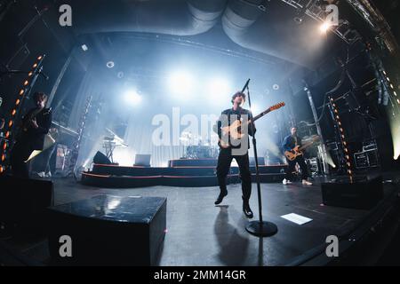 BARCELONA - JAN 28: The Kooks (band) perform in concert at Razzmatazz Club on January 28, 2023 in Barcelona, Spain. Stock Photo