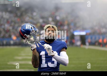 Los Angeles Rams running back Jake Funk (34) fixes his helmet before an NFL  football game against the Chicago Bears Sunday, Sept. 12, 2021, in  Inglewood, Calif. (AP Photo/Kyusung Gong Stock Photo - Alamy