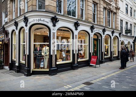 Harvie & Hudson Shirtmakers and Tailors on Jermyn St St James's London. Founded in 1949, Harvie and Hudson is located at 96/97 Jermyn Street. Stock Photo