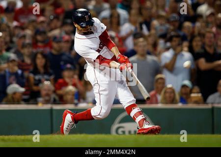 Red Sox Mookie Betts buries the Blue Jays with a grand slam