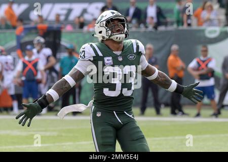 Jamal Adams gets embarrassed on Thursday Night Football