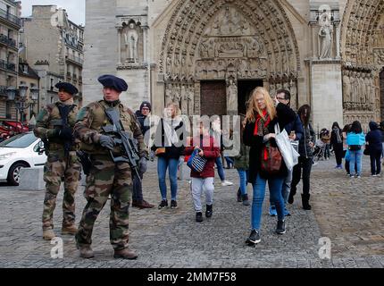 PARIS, FRANCE - OCT 30, 2018: Man holding new Omron Evolv Bluetooth  Wireless Upper Arm Blood Pressure Monitor against white background Stock  Photo - Alamy