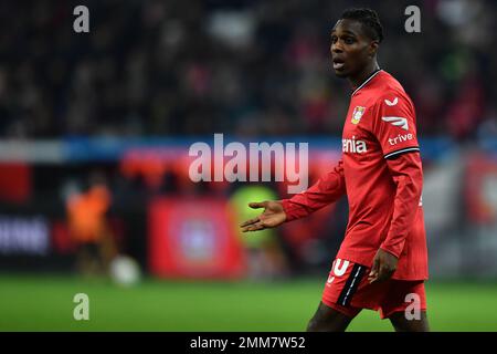 Leverkusen, Germany. 29th Jan, 2023. Soccer: Bundesliga, Bayer Leverkusen - Borussia Dortmund, Matchday 18 at BayArena, Leverkusen's Jeremie Frimpong gestures. IMPORTANT NOTE: In accordance with the requirements of the DFL Deutsche Fußball Liga and the DFB Deutscher Fußball-Bund, it is prohibited to use or have used photographs taken in the stadium and/or of the match in the form of sequence pictures and/or video-like photo series. Credit: Marius Becker/dpa/Alamy Live News Stock Photo