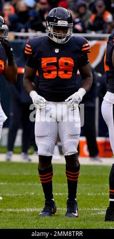 Chicago Bears inside linebacker Roquan Smith (58) walks off the field after  an NFL football game against the New York Giants, Sunday, Jan. 2, 2022, in  Chicago. (AP Photo/Kamil Krzaczynski Stock Photo - Alamy