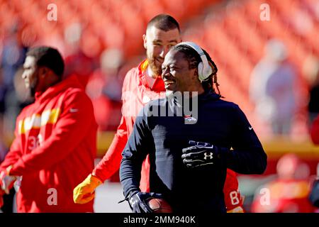 Denver Broncos tight end Adam Trautman warms up prior to an NFL preseason  football game against the Arizona Cardinals, Friday, Aug. 11, 2023, in  Glendale, Ariz. (AP Photo/Ross D. Franklin Stock Photo 