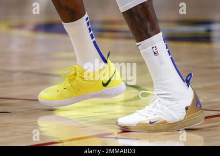 Kevin durant cheap warriors shoes