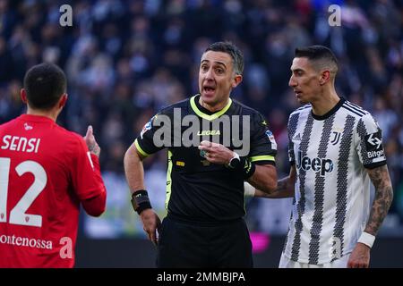 The referee Gianluca Aureliano during AC Pisa vs AS Cittadella