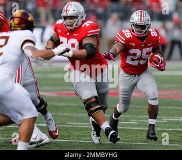 COLUMBUS, OH - SEPTEMBER 01: Running back Mike Weber (25) of the