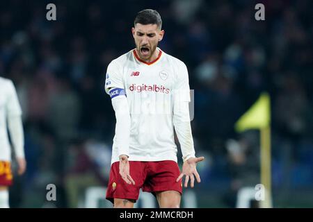 Naples, Italy. 29th Jan, 2023. Lorenzo Pellegrini of AS Roma looks dejected during the Serie A match between Napoli and Roma at Stadio Diego Armando Maradona, Naples, Italy on 29 January 2023. Credit: Giuseppe Maffia/Alamy Live News Stock Photo