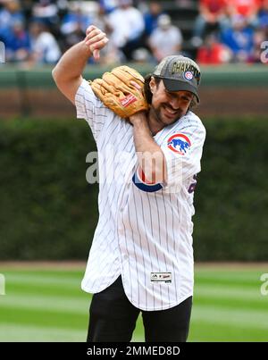 Henry Rowengartner' throws out first pitch, sings seventh inning stretch -  Chicago Sun-Times
