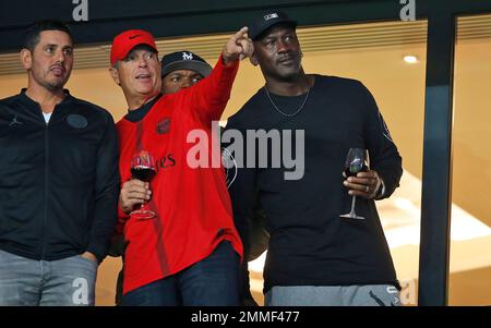 michael jordan paris hat