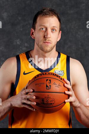 Utah Jazz's Joe Ingles speaks with reporters following the Utah Jazz shoot  around practice Tuesday, Oct. 26, 2021, in Salt Lake City. (AP Photo/Rick  Bowmer Stock Photo - Alamy