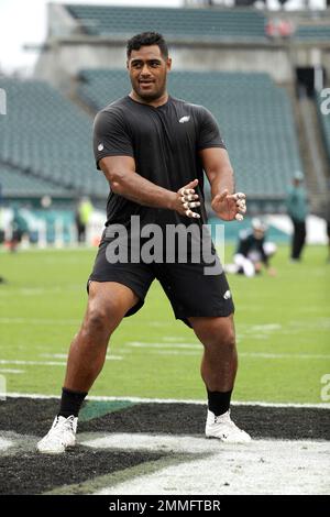 Philadelphia Eagles' Jordan Mailata warms up before a preseason NFL  football game, Thursday, Aug. 24, 2023, in Philadelphia. (AP Photo/Matt  Slocum Stock Photo - Alamy