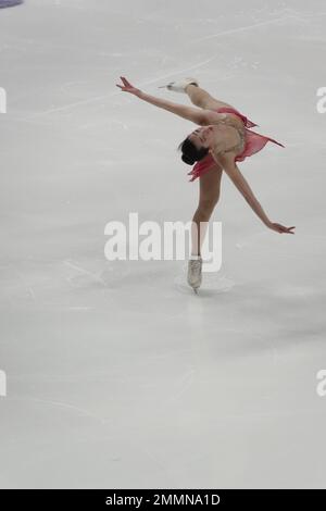 San Jose, CA, USA. 27th Jan, 2023. Ting Cui performs at the WomenÕs final at the 2023 Toyota US Figure Skating Championship Credit: Motofoto/Alamy Live News Stock Photo