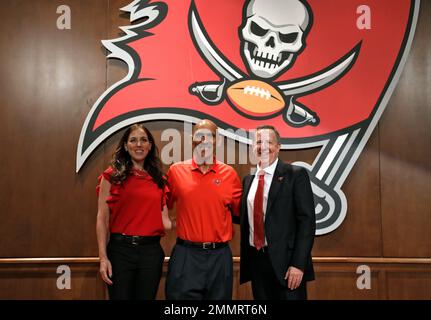 Bucs to induct Tony Dungy into Ring of Honor on Sept. 24