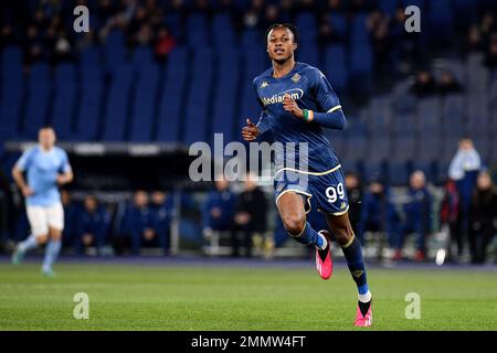 Christian Kouame of ACF Fiorentina and Alex Sandro of Juventus FC compete  for the ball during the Serie A football match between Juventus FC and ACF  Stock Photo - Alamy