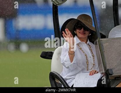 New Orleans Saints owner Gayle Benson talks with Pierre Thomas, running  back for the 2010 Super Bowl Championship team before an NFL football game  against the Indianapolis Colts in New Orleans, Monday