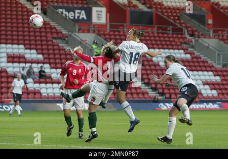 England v Hungary Women's football 2006 World Cup Qualifier  at St Marys stadium Southampton. Lianne Sanderson gets a header towards goal.  image is bound by Dataco restrictions on how it can be used. EDITORIAL USE ONLY No use with unauthorised audio, video, data, fixture lists, club/league logos or “live” services. Online in-match use limited to 120 images, no video emulation. No use in betting, games or single club/league/player publications Stock Photo