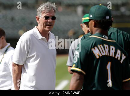 Oakland Athletics draft pick Kyler Murray before a baseball game between  the Athletics and the Los Angeles Angels in Oakland, Calif., Friday, June  15, 2018. (AP Photo/Jeff Chiu Stock Photo - Alamy
