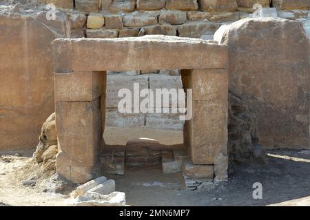 The mortuary funerary temple or sanctuary, causeway and the valley temple of The Bent Pyramid of king Sneferu, A unique example of early pyramid devel Stock Photo