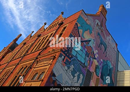 Pyramid Arts centre, Warrington, with mural in the evening, Palmyra Square South, Cultural Quarter, Warrington, Cheshire, England,UK, WA1 1BL. Stock Photo