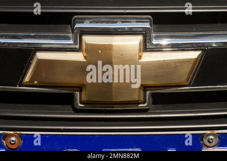 Bonnet badge logo / sign on a Chinese Chevrolet Epica car / vehicle in China.  Xian, PRC. (125) Stock Photo