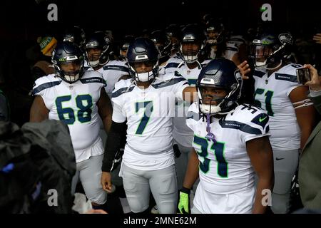 Seattle Seahawks guard Damien Lewis (68) walks off the field after the NFL  football team's training camp, Thursday, Aug. 3, 2023, in Renton, Wash. (AP  Photo/Lindsey Wasson Stock Photo - Alamy