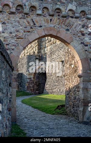 Entrance gate to Muenzenberg castle ruins, Hesse, Germany Muenzenberg ...