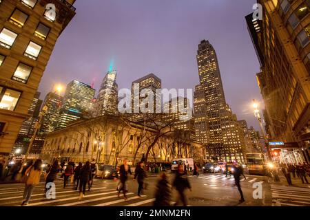 Picture by Tim Cuff. 9 Dec 2022 - 10 Jan 2023.New York public library, Manhattan. Stock Photo