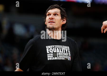 24 de septiembre de 2018 los Angeles, CA..LA Clippers Center Boban  Marjanovic (51) en los Angles Clippers Media Day en el centro de  entrenamiento el 24 de septiembre de 2018. (Foto de