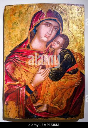 madonna-and-child-byzantine-icon-16th-17th-century-tempera-on-panel