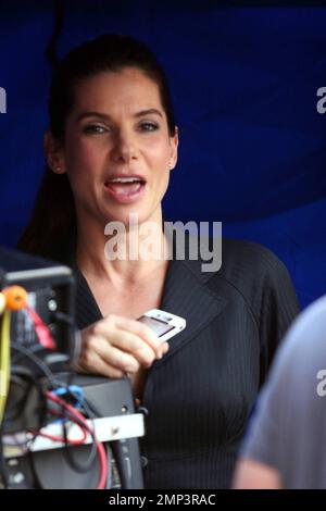 Sandra Bullock films the new movie 'The Proposal' on set in New York, NY. 6/6/08. Stock Photo