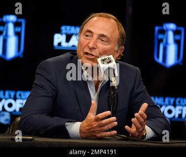 https://l450v.alamy.com/450v/2mp4191/denver-united-states-17th-may-2022-nhl-commissioner-gary-bettman-during-a-press-conference-before-game-one-of-the-second-round-of-the-nhl-playoffs-between-the-colorado-avalanche-and-the-st-louis-blues-at-ball-arena-photo-by-andy-crossthe-denver-posttnssipa-usa-credit-sipa-usaalamy-live-news-2mp4191.jpg