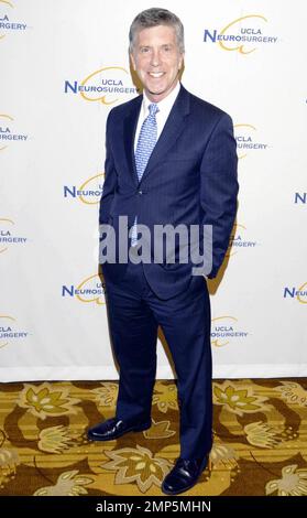 Tom Bergeron attends the UCLA Neurosurgery Visionary Ball honoring Jim Carrey in Los Angeles, CA. 10/1/09. Stock Photo