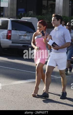 Ariana Grande LAX Airport September 22, 2014 – Star Style