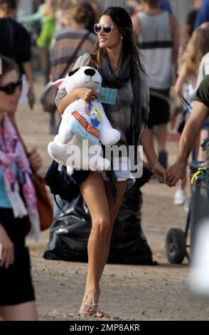 Alessandra Ambrosio and Daughter Anja, 15, Celebrate New Year's