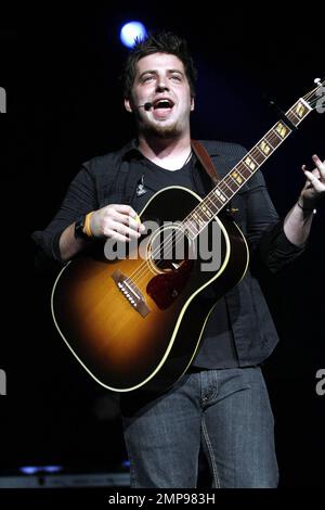 American Idol winner Lee DeWyze performs in concert as part of the American Idol 2010 tour at the BankAtlantic Center in Sunrise, FL. 8/3/10. Stock Photo