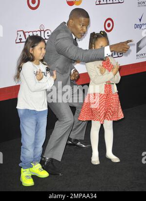 Jamie Foxx at the NY Premiere of Annie Stock Photo - Alamy
