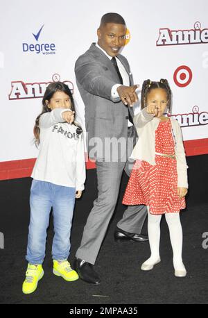 Jamie Foxx at the NY Premiere of Annie Stock Photo - Alamy