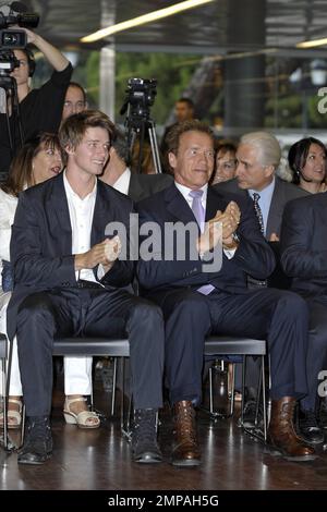 USA, CANADA, AUSTRALIA, NEW ZEALAND ONLY - Actor and former California Governor Arnold Schwarzenegger and his son Patrick Schwarzenegger attend 'Arnold Classic Europe 2011' Party held at Jardines Cecilio Rodriguez. Madrid, Spain. 8th October 2011.   . Stock Photo