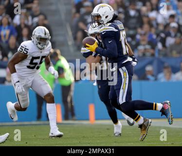 Santa Clara, CA, USA. 1st Nov, 2018. San Francisco 49ers fullback Kyle  Juszczyk (44) is tackled by Oakland Raiders middle linebacker Marquel Lee  (55) in the first quarter during a game at