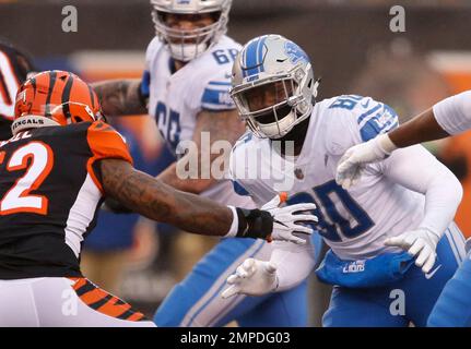 December 9, 2018..Cincinnati Bengals linebacker Brandon Bell #51 before the Cincinnati  Bengals vs Los Angeles Chargers at Stubhub Center in Carson, Ca on December  9, 2018. (Photo by Jevone Moore)(Credit Image: ©