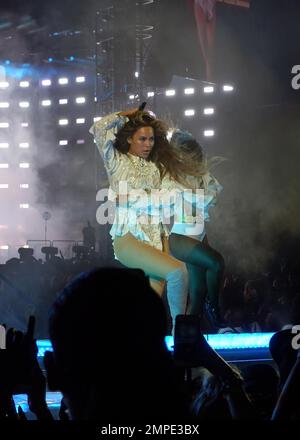 Beyoncé preforms the first show of the Formation World Tour at Marlins Park in Miami, Florida. 27th April, 2016. Stock Photo